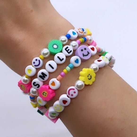 NWT Wool + Pepper Co. Y2K Smile Bracelet Stack (4) - Picture 1 of 4